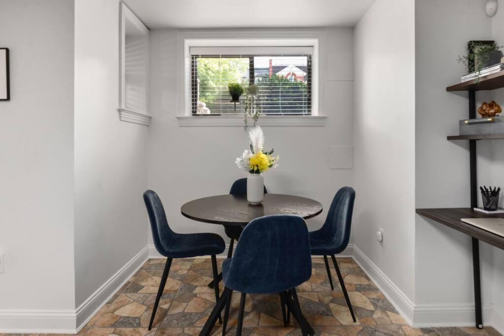 Upscale 2Br Apartment With Patio Washington Exterior foto